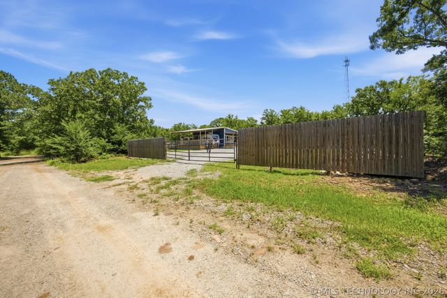 127 Seneca Springs, Eufaula, OK 74432