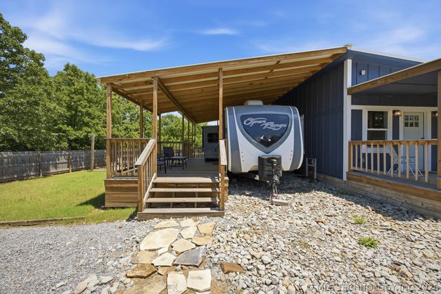 127 Seneca Springs, Eufaula, OK 74432