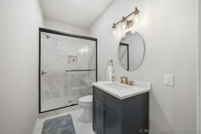 127 Seneca Springs, Eufaula, OK 74432