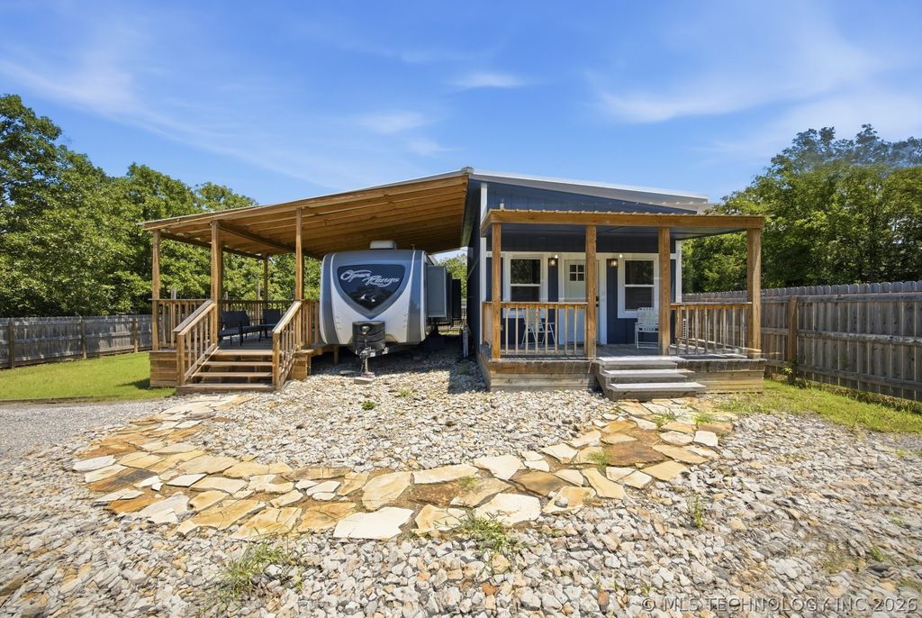 127 Seneca Springs, Eufaula, OK 74432