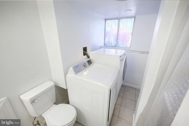 3911 SANDRA DR, York, PA 17402