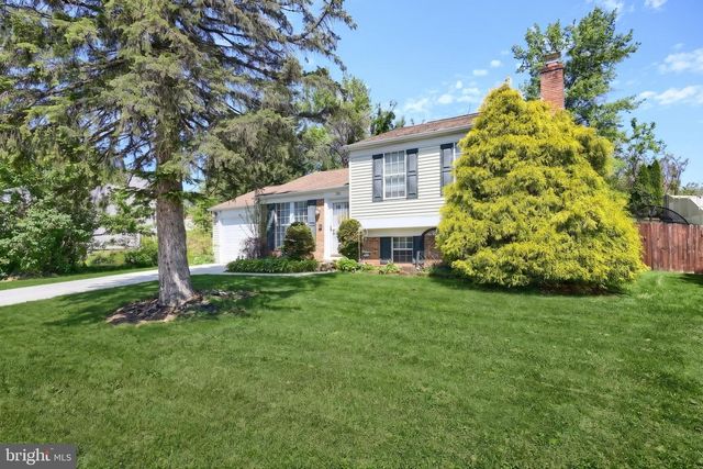 3911 SANDRA DR, York, PA 17402
