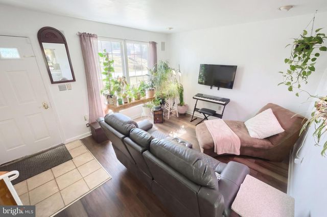 3911 SANDRA DR, York, PA 17402