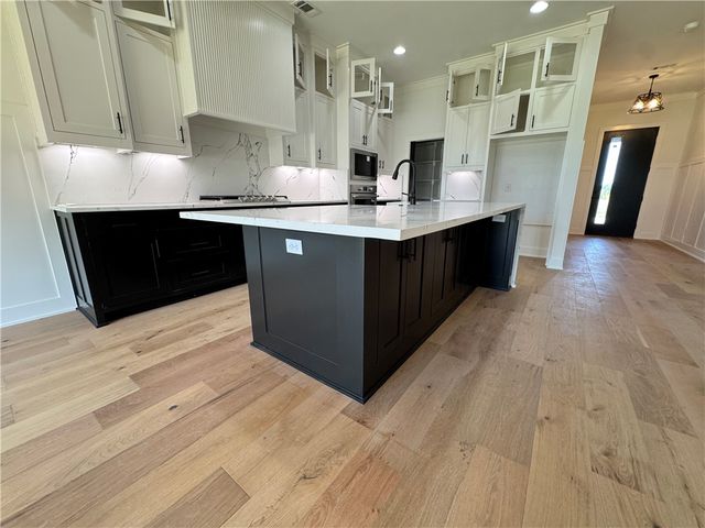 4112 Erin Drive, Rogers, AR 72758