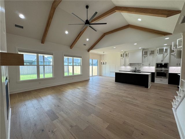 4112 Erin Drive, Rogers, AR 72758