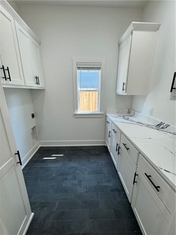 4112 Erin Drive, Rogers, AR 72758