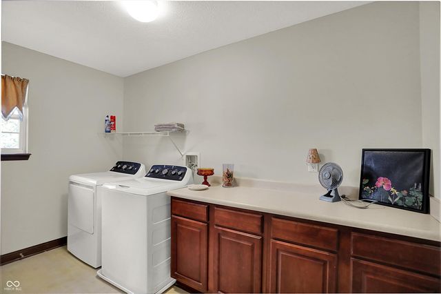 15826 Buxton Drive, Westfield, IN 46074