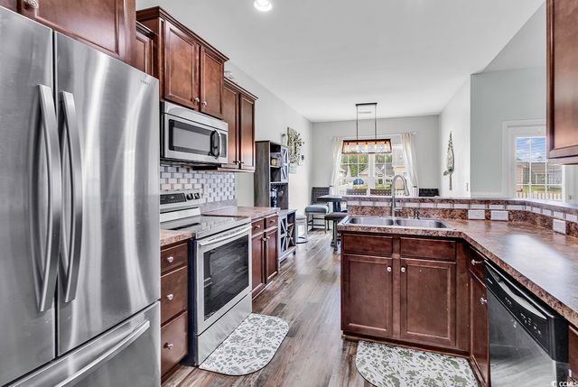 604 McClain Farm Ct., Conway, SC 29526