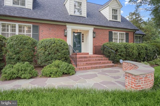9305 MAIN ST, Manassas, VA 20110