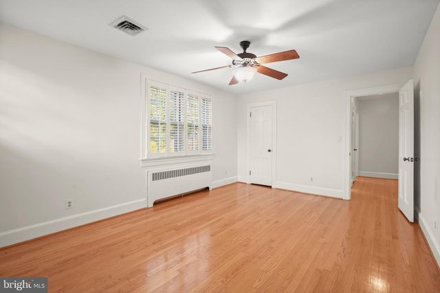 9305 MAIN ST, Manassas, VA 20110