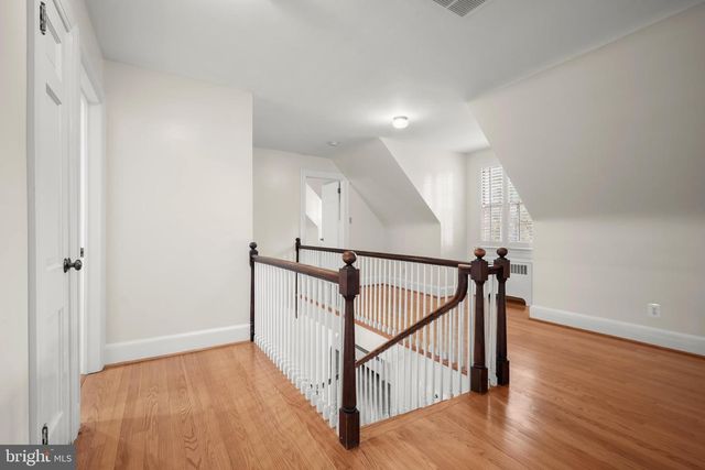9305 MAIN ST, Manassas, VA 20110