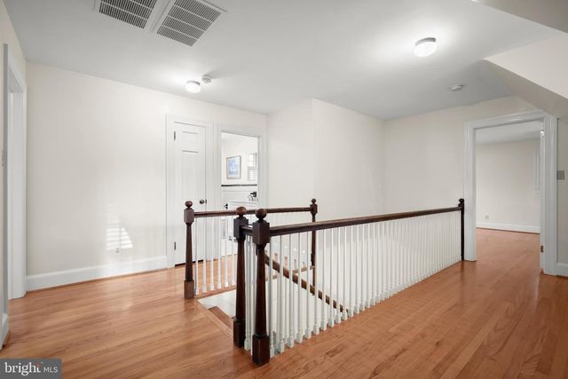 9305 MAIN ST, Manassas, VA 20110