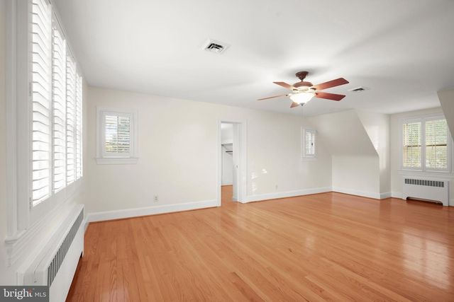 9305 MAIN ST, Manassas, VA 20110