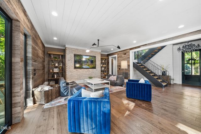 320 N College Street, Wake Forest, NC 27587