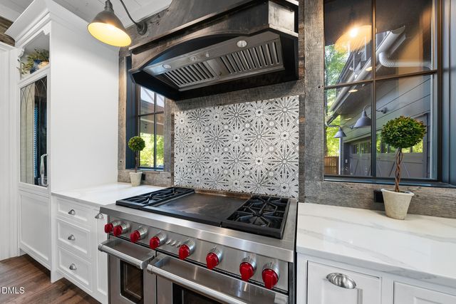 320 N College Street, Wake Forest, NC 27587
