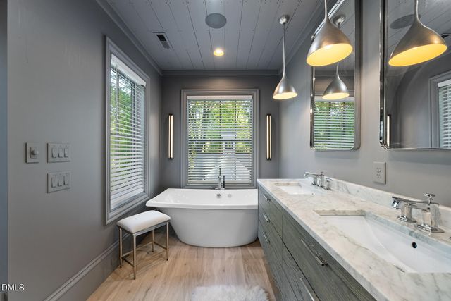 320 N College Street, Wake Forest, NC 27587
