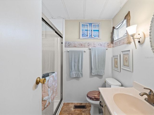 6439 THERESA AVENUE, Weeki Wachee, FL 34607