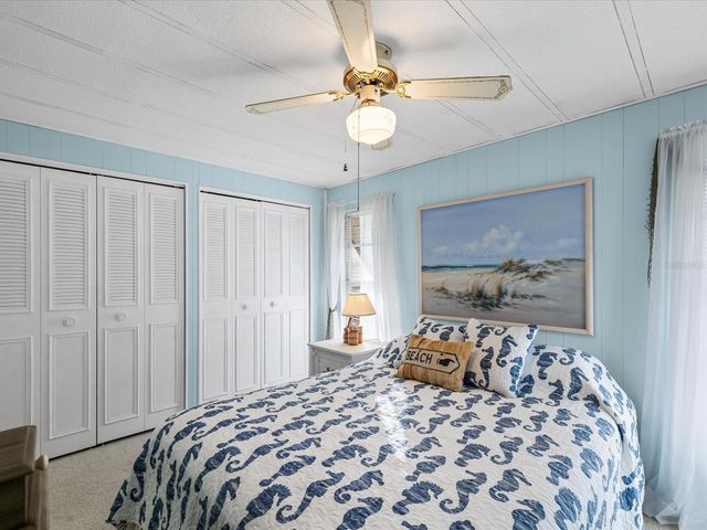 6439 THERESA AVENUE, Weeki Wachee, FL 34607