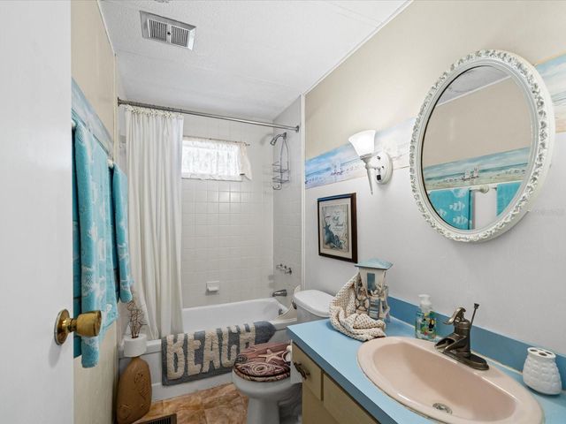 6439 THERESA AVENUE, Weeki Wachee, FL 34607