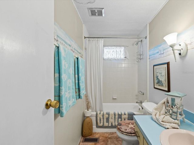 6439 THERESA AVENUE, Weeki Wachee, FL 34607