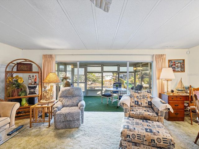 6439 THERESA AVENUE, Weeki Wachee, FL 34607