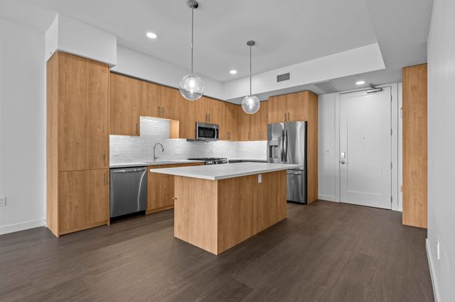1212 Demonbreun St Apt 1403, Nashville, TN 37203
