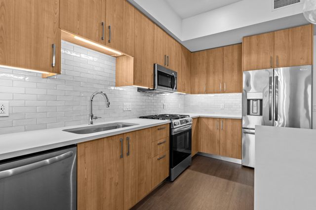 1212 Demonbreun St Apt 1403, Nashville, TN 37203