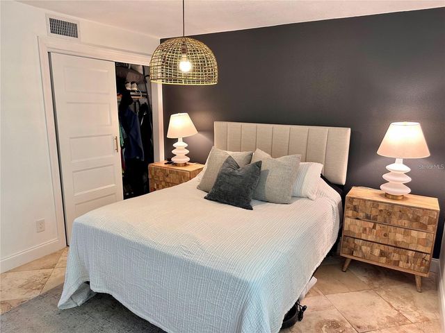 5070 BEACH DRIVE SE A, St Petersburg, FL 33705