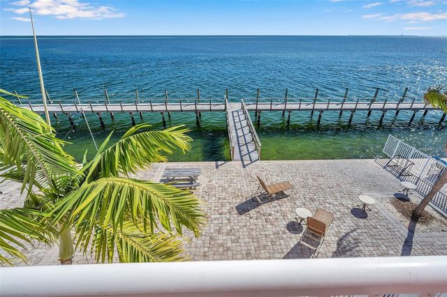 5070 BEACH DRIVE SE A, St Petersburg, FL 33705
