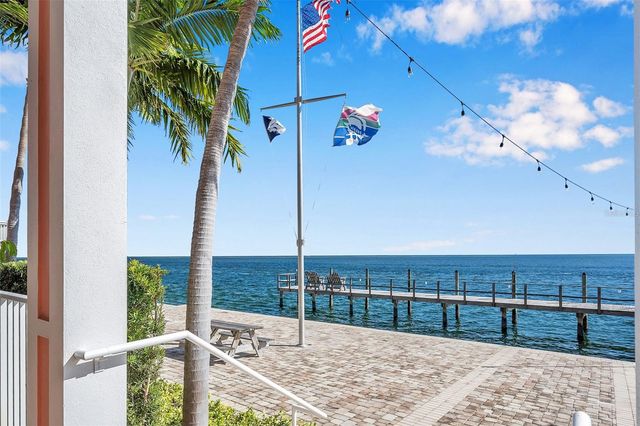 5070 BEACH DRIVE SE A, St Petersburg, FL 33705