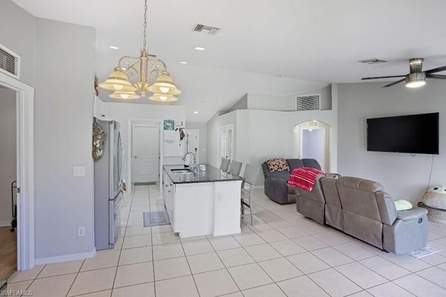 2602 15th ST SW, Lehigh Acres, FL 33976