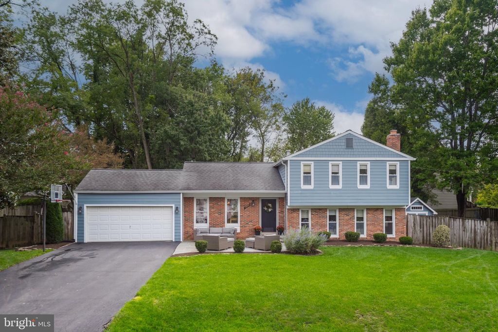 15004 ROCKING SPRING DR, Rockville, MD 20853