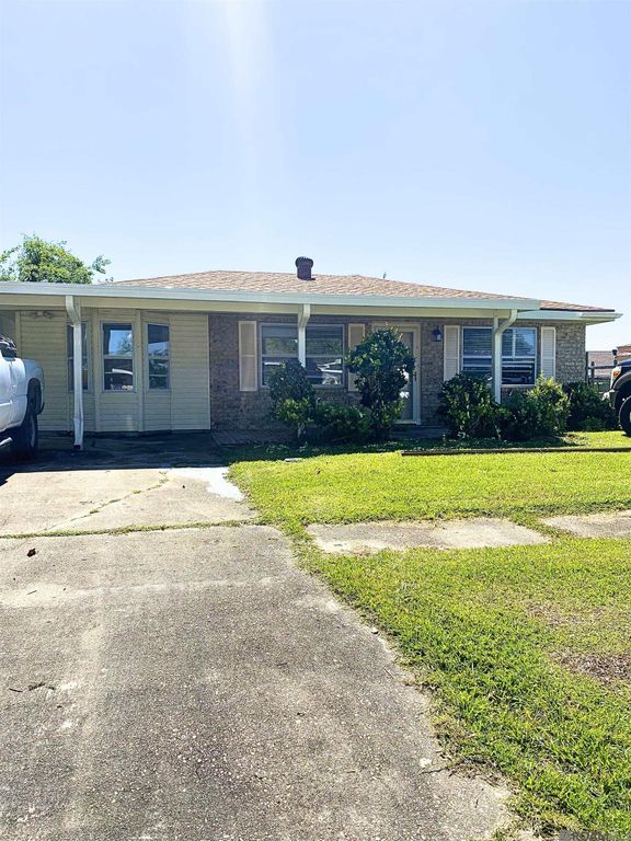 5 Kingsridge Loop, Houma, LA 70363
