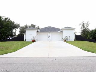 6069 Laurelwood DR, Fort Myers, FL 33905
