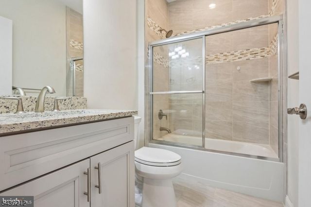 3 Samarpan Ct, Robbinsville Twp., NJ 08520