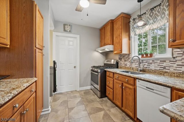 211 Walnut Ave, Bogota Boro, NJ 07603