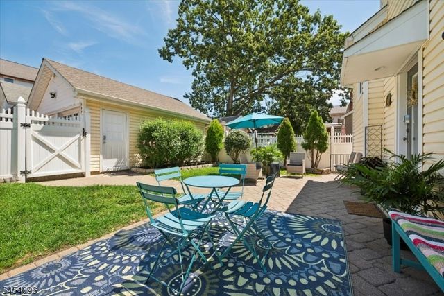 211 Walnut Ave, Bogota Boro, NJ 07603