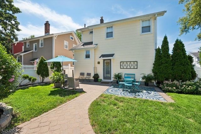 211 Walnut Ave, Bogota Boro, NJ 07603