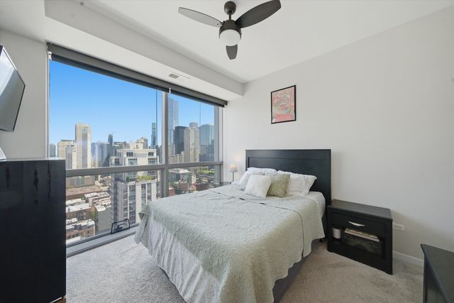 303 W Ohio Street 2902, Chicago, IL 60654
