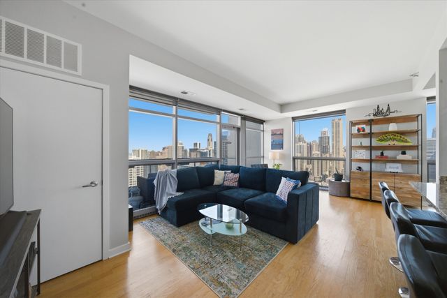 303 W Ohio Street 2902, Chicago, IL 60654