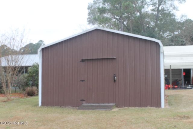 203 Northwood Drive, Whiteville, NC 28472