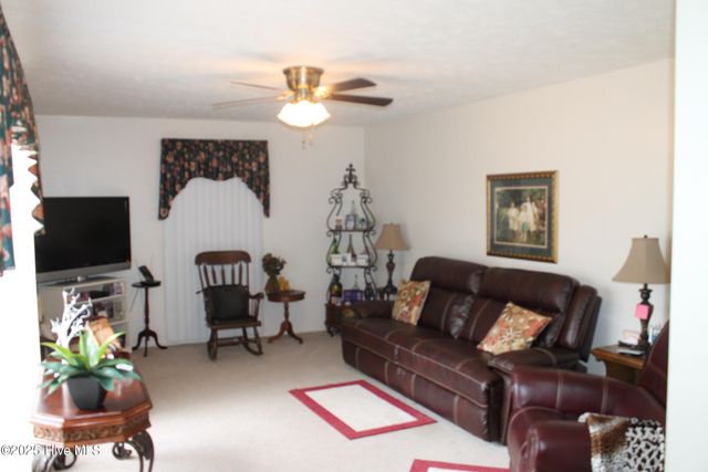 203 Northwood Drive, Whiteville, NC 28472