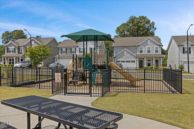 1205 Bluewater Way, Durham, NC 27703