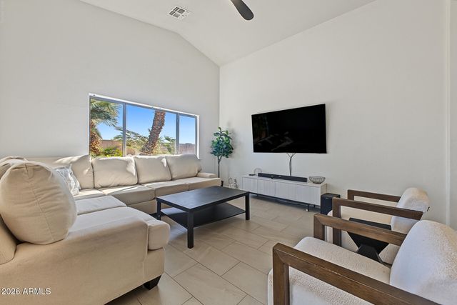 8109 W NICOLET Avenue, Glendale, AZ 85303