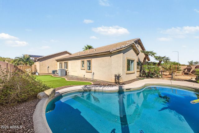 8109 W NICOLET Avenue, Glendale, AZ 85303