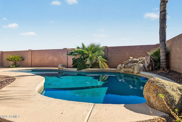 8109 W NICOLET Avenue, Glendale, AZ 85303