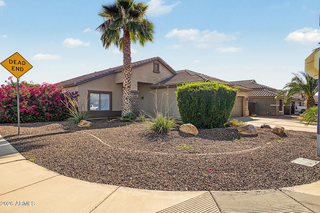 8109 W NICOLET Avenue, Glendale, AZ 85303 — photo 2