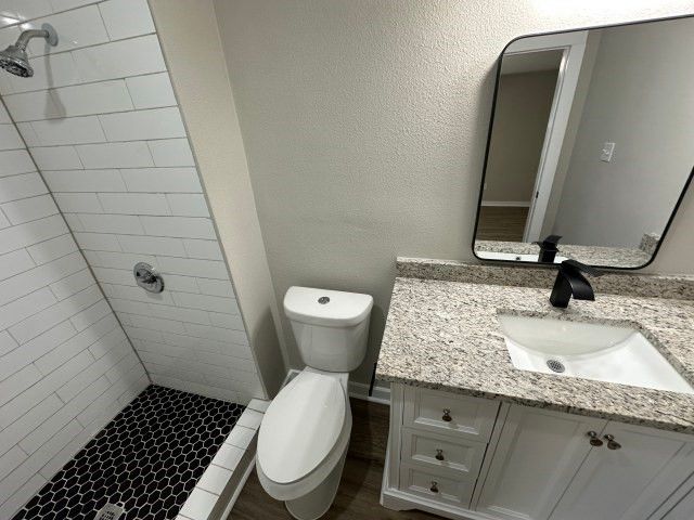 475 Locust Street, Point, TX 75472