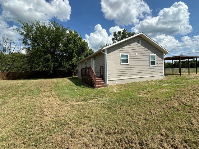 475 Locust Street, Point, TX 75472