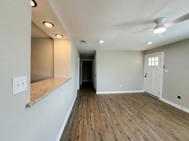 475 Locust Street, Point, TX 75472